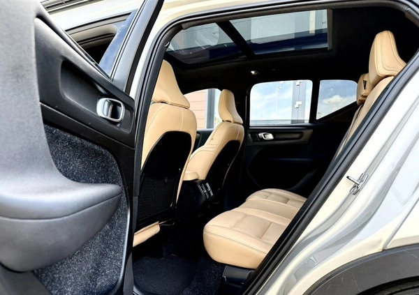 Volvo XC 40 cena 108999 przebieg: 189856, rok produkcji 2019 z Międzylesie małe 781